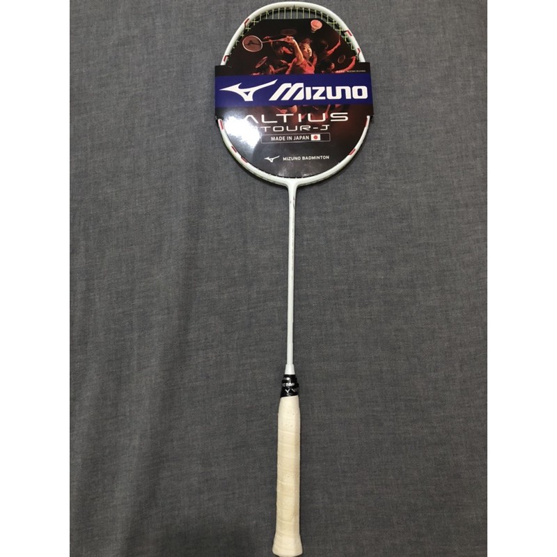 mizuno altius tour j