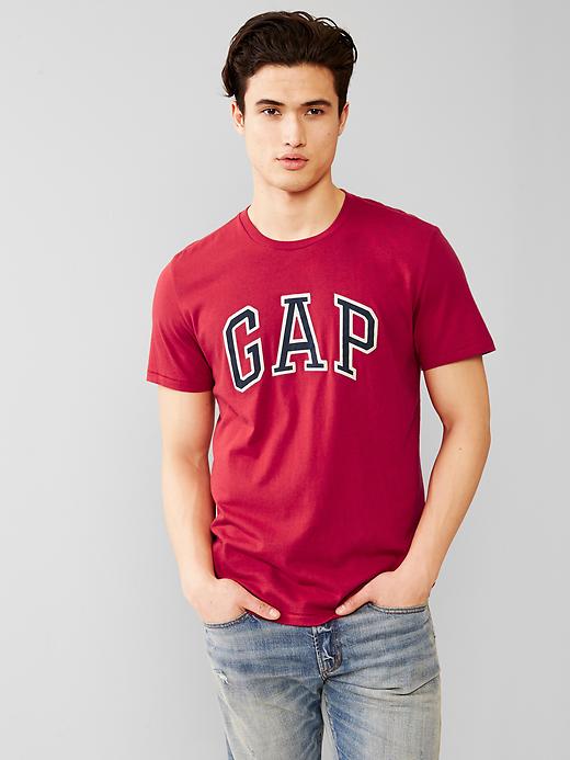 gap是什么牌子的衣服_gap是什么牌子的衣服多少钱一件-第2张图片-潮百科