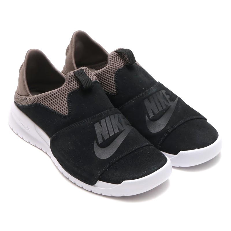 nike benassi slip sneaker