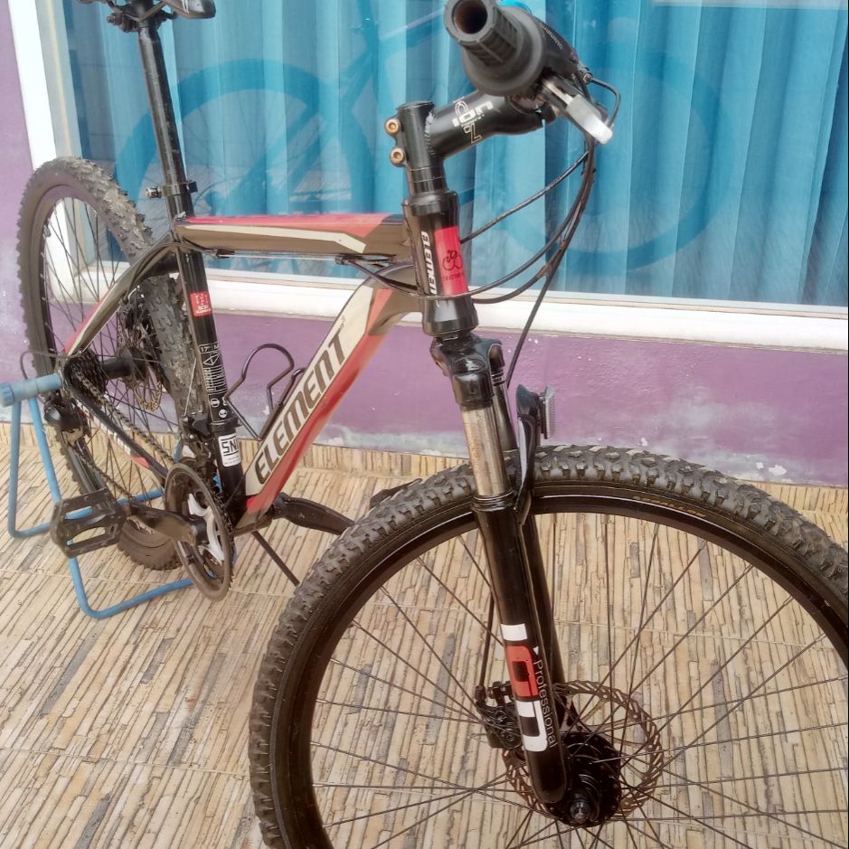 sepeda element alton xc 3.2