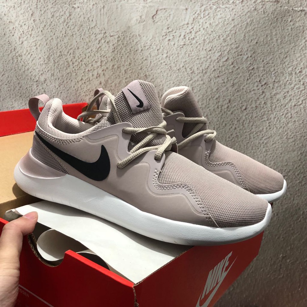 nike air tessen london 4